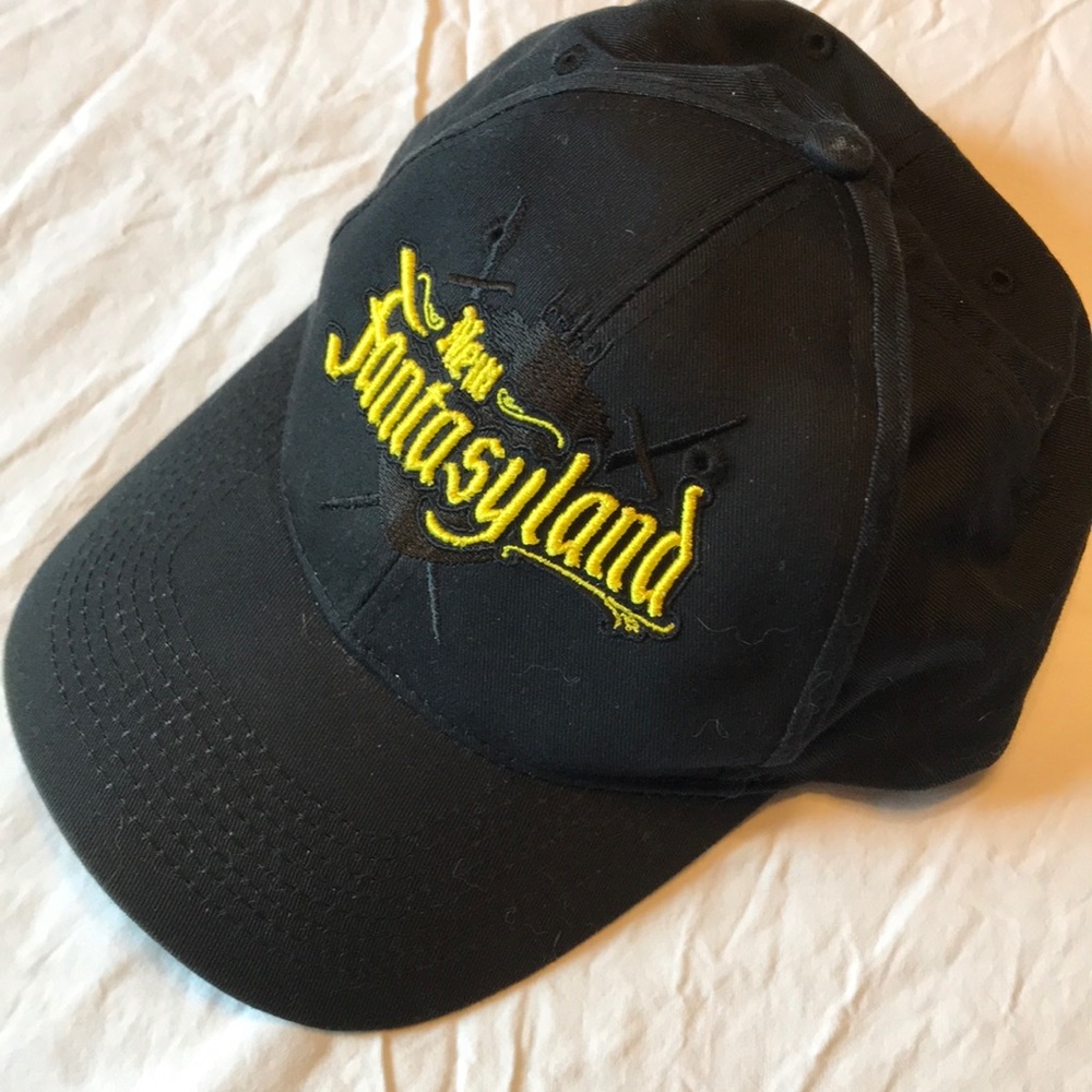 Rare Vintage Disney New Fantasyland Baseball Cap
